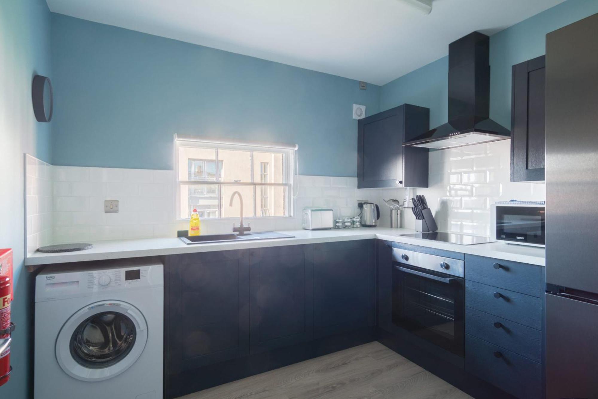 Charming 1 Bedroom In Apartment